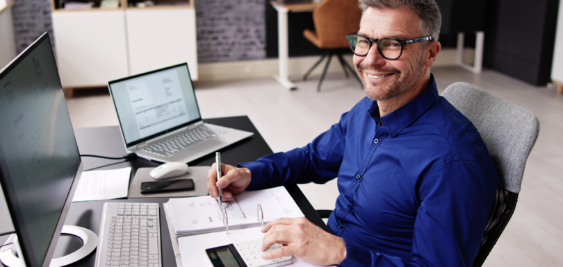 Mansfield bookkeeper working at desk